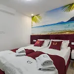 Ponderosa Next To The Pool With Big Terraces Close To The And Siam Park Apartment Playa Fanabe