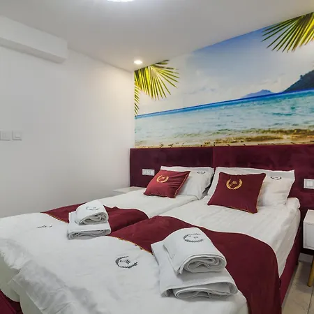 Ponderosa Next To The Pool With Big Terraces Close To The And Siam Park Appartement Playa Feñabe