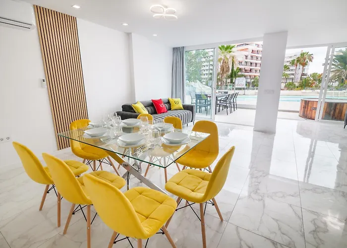 Апартаменты Ponderosa Next To The Pool With Big Terraces Close To The And Siam Park