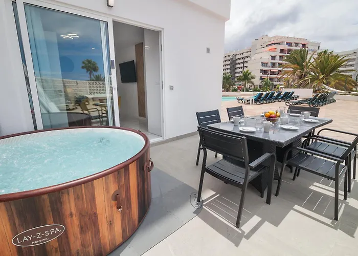 Ponderosa Next To The Pool With Big Terraces Close To The And Siam Park