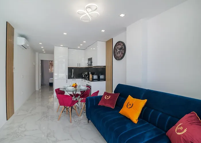 Ponderosa Next To The Pool With Big Terraces Close To The And Siam Park Апартаменты