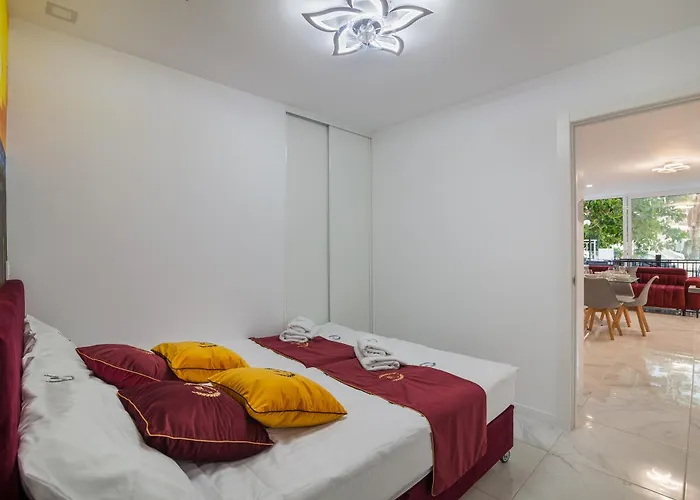 Апартаменты Ponderosa Next To The Pool With Big Terraces Close To The And Siam Park *